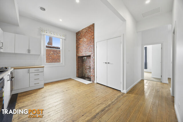109 Brougham Street SOLDIERS HILL VIC 3350 - photo 3 of 21