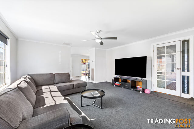 22 Prince Street SEBASTOPOL VIC 3356 - photo 3 of 26