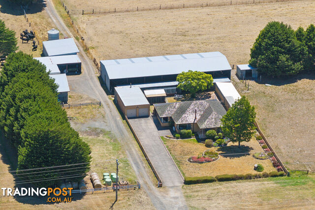 797 Midland Highway MOUNT ROWAN VIC 3352 - photo 2 of 13