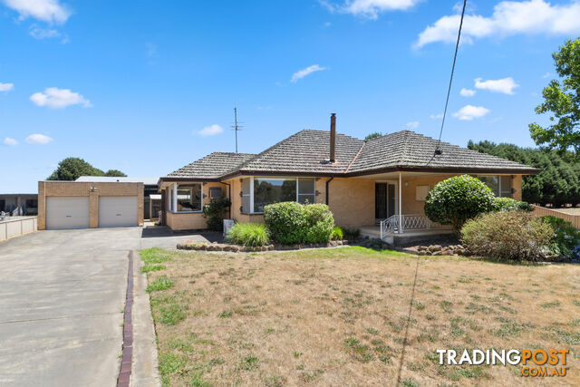 797 Midland Highway MOUNT ROWAN VIC 3352 - photo 4 of 13