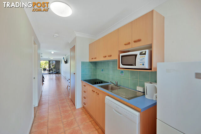 6/1 Pebble Beach Drive CORAL COVE QLD 4670