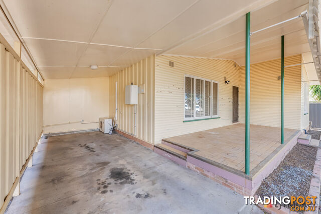 5 Barnes Street SVENSSON HEIGHTS QLD 4670 - photo 4 of 25