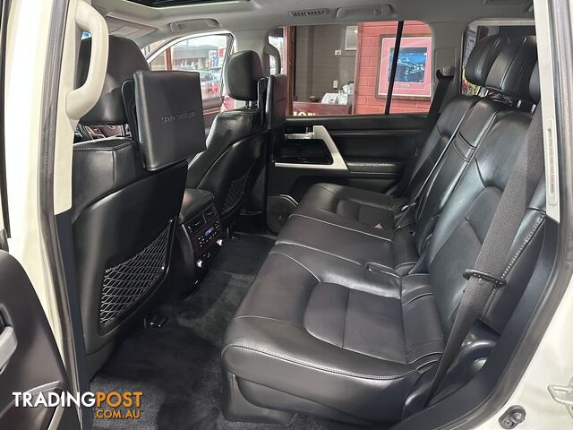 2017 TOYOTA LANDCRUISER  VDJ200R SAHARA AUTOMATIC WAGON