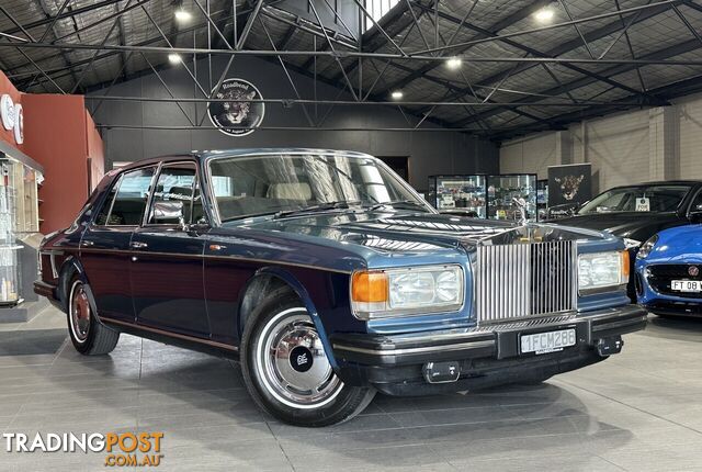 1986 ROLLS-ROYCE SILVER SPIRIT   SEDAN