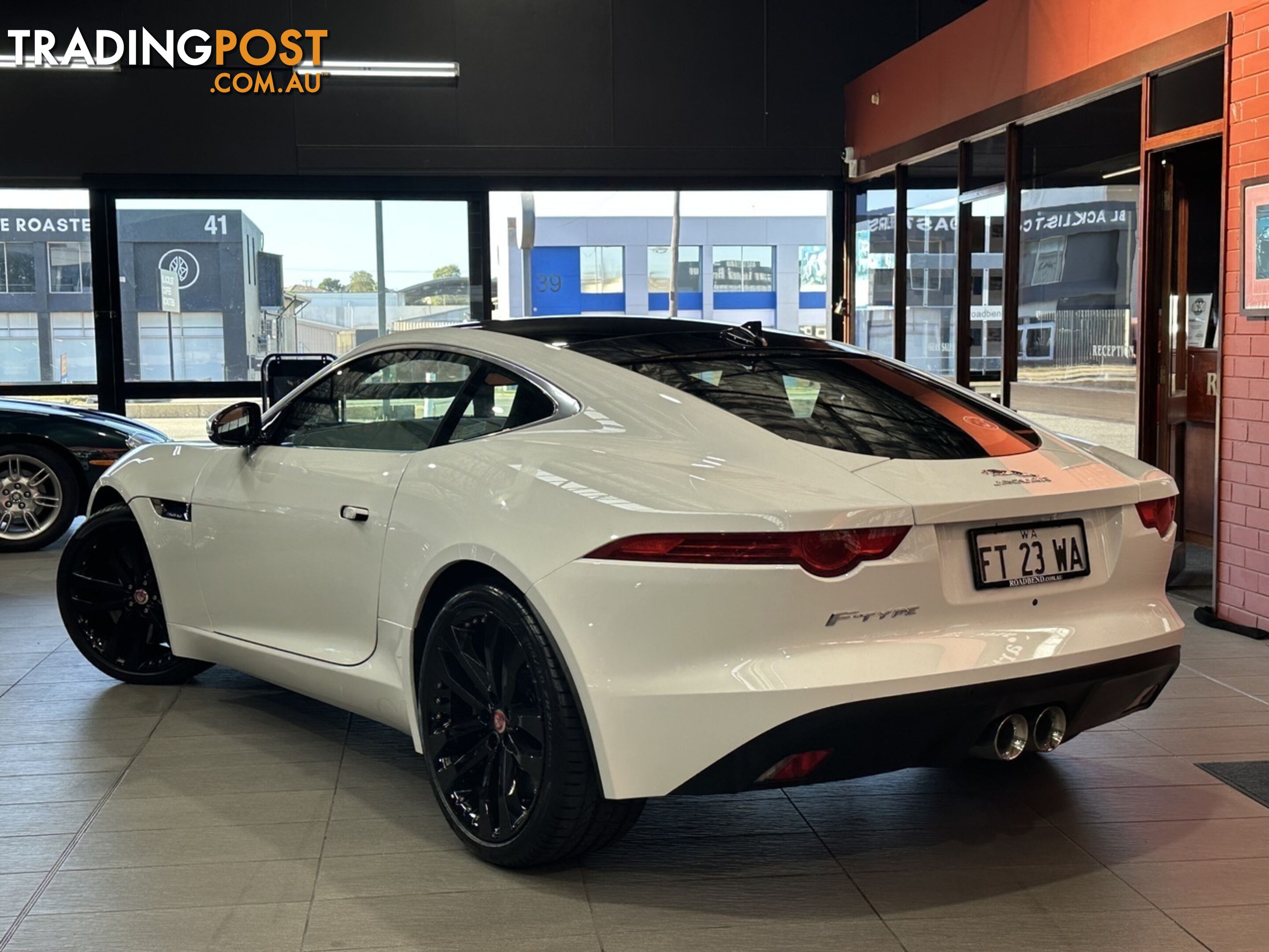 2015 JAGUAR F-TYPE  X152 16MY AUTOMATIC COUPE COUPE