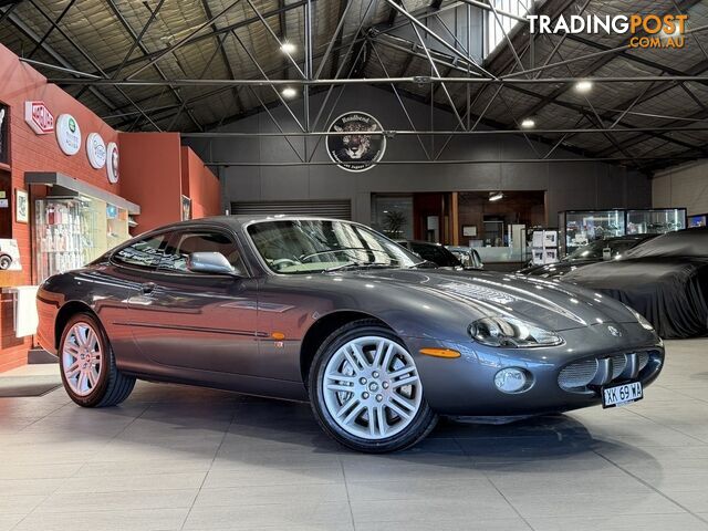 2003 JAGUAR XKR FHC X100 MY03 COUPE
