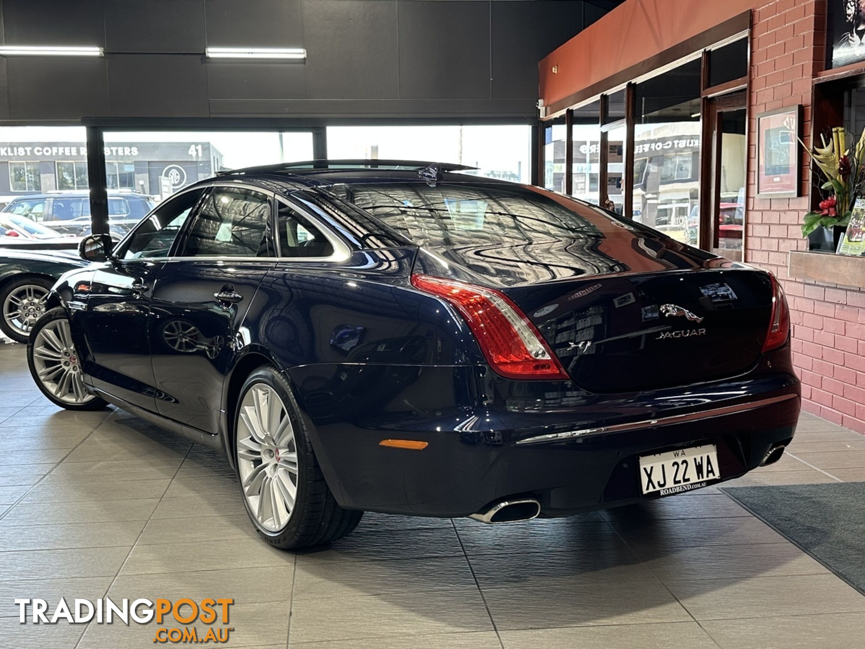 2014 JAGUAR XJ  X351 14MY PREMIUM LUXURY AUTOMATIC SEDAN