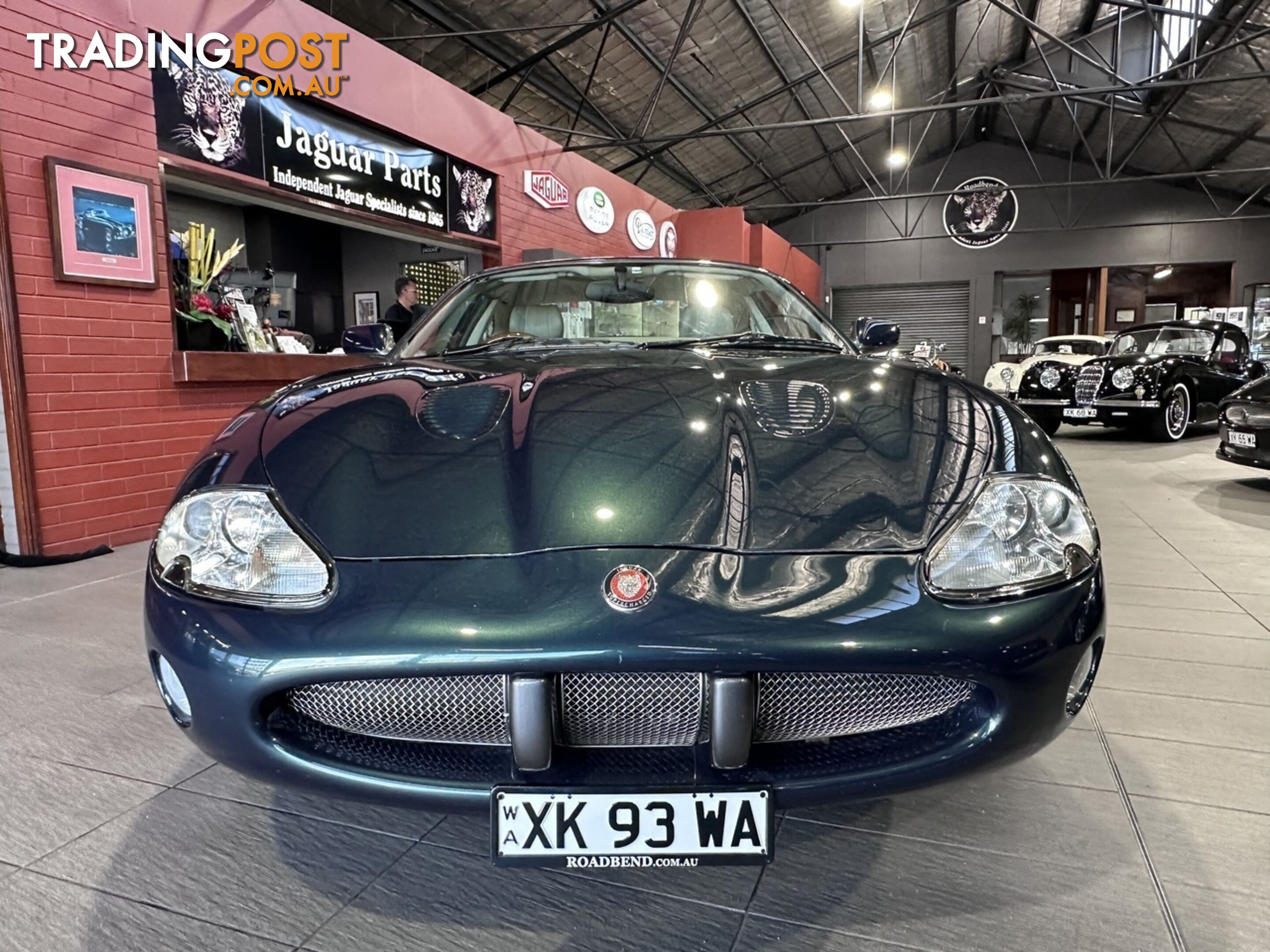 2001 JAGUAR XKR  X100 2001MY CLASSIC COUPE