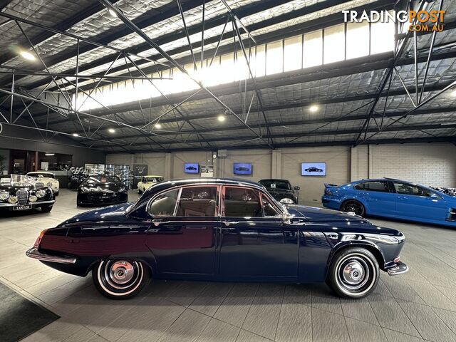 1966 DAIMLER SOVEREIGN  420 SEDAN