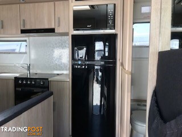 2017 JAYCO STARCRAFT 1961-217SC - photo 3 of 14