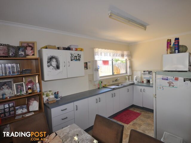 46 Poplar street COOEE BAY QLD 4703