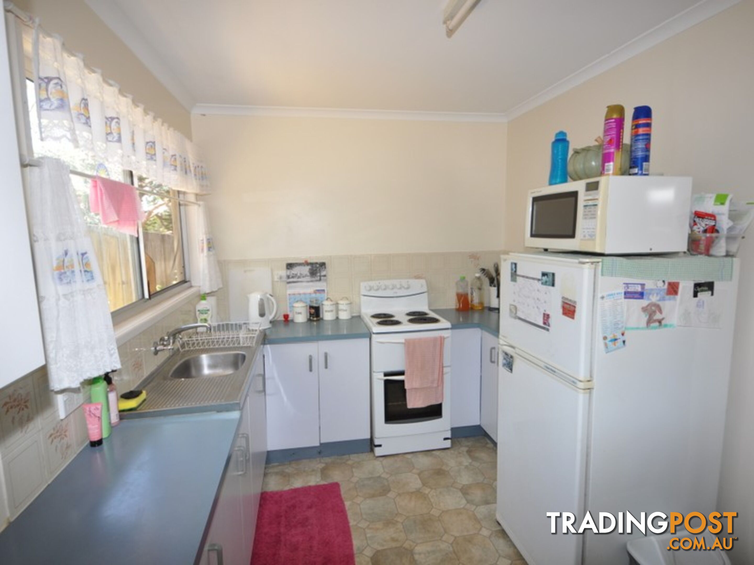 46 Poplar street COOEE BAY QLD 4703