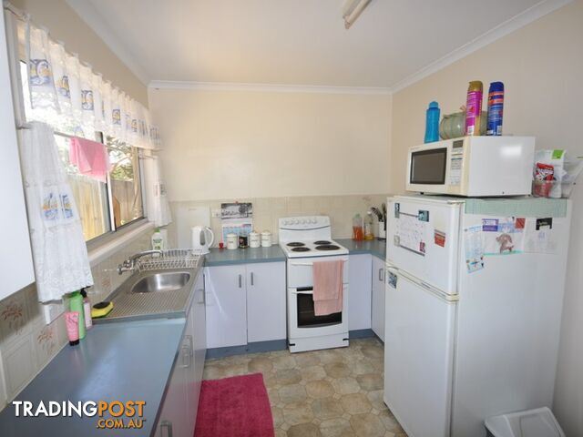 46 Poplar street COOEE BAY QLD 4703