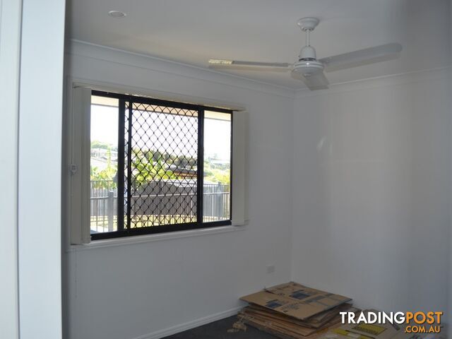 2 Scarborough Street LAMMERMOOR QLD 4703