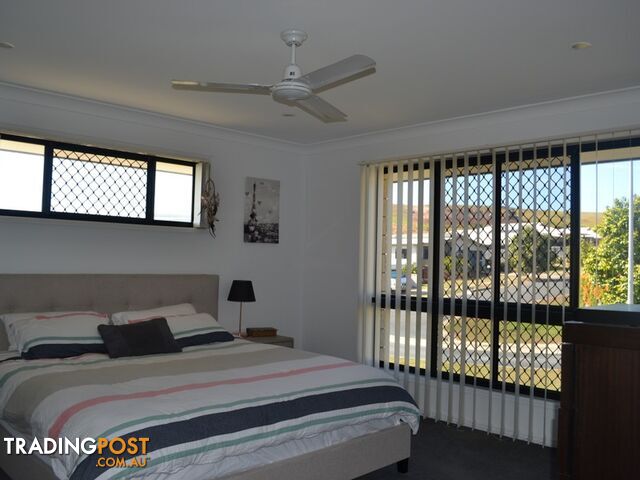 2 Scarborough Street LAMMERMOOR QLD 4703