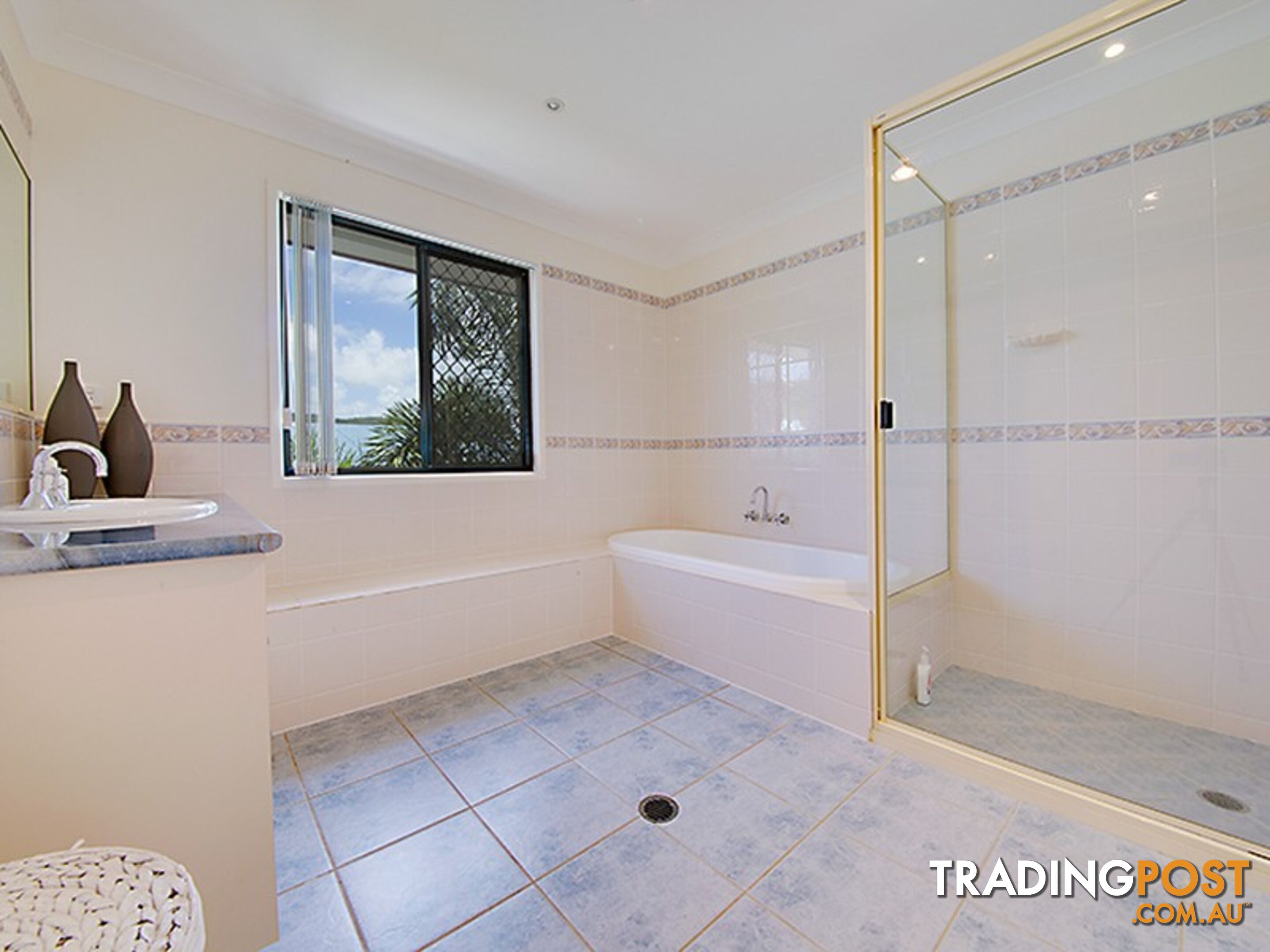 11 Pitcairn Court PACIFIC HEIGHTS QLD 4703