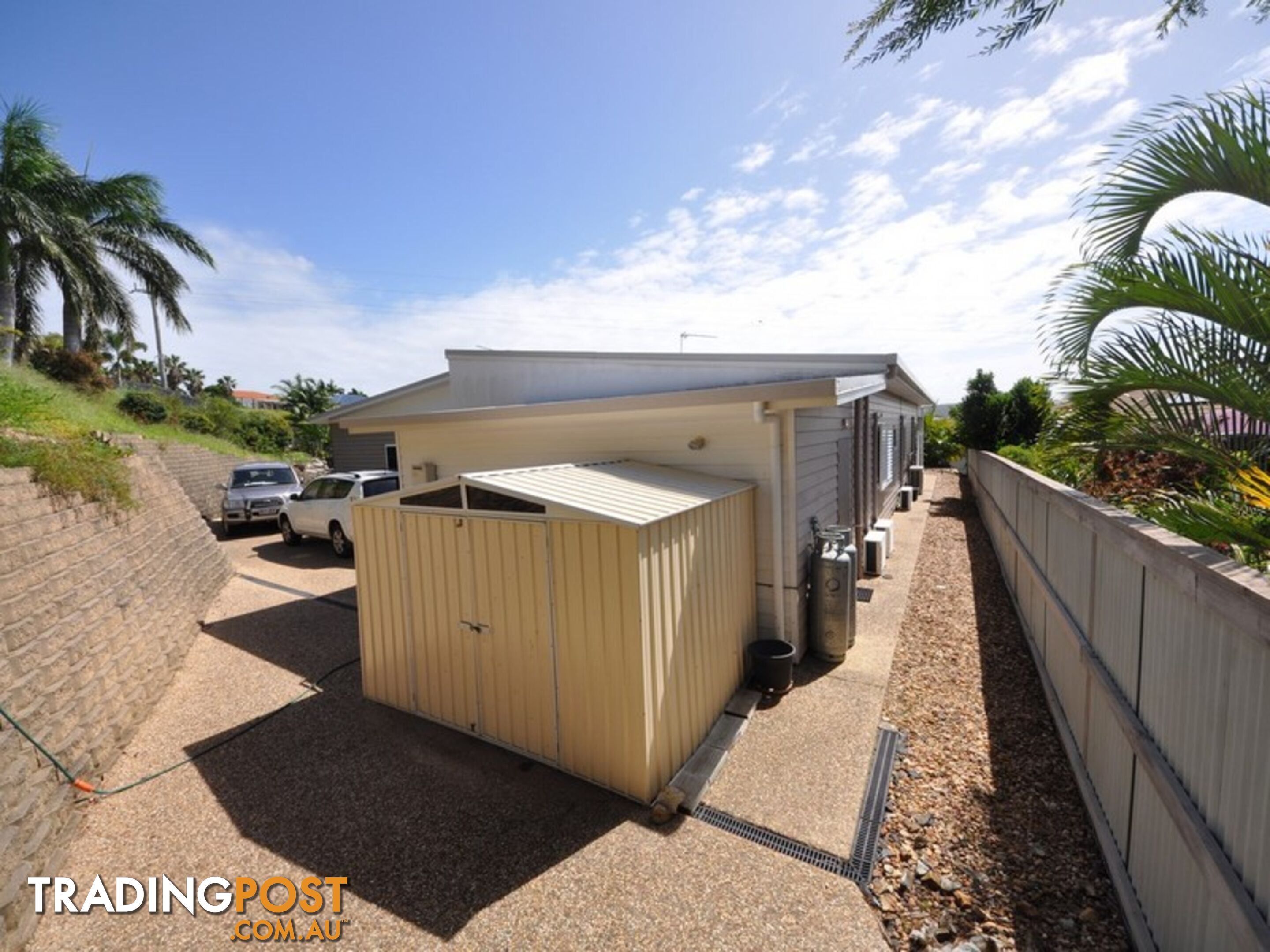 Duplex 2/9 Java Crescent YEPPOON QLD 4703