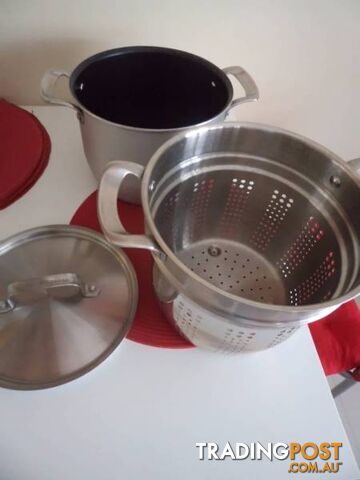 JAMIE OLIVER TEFAL SPAGHETTI/PASTA COOKER ITALIAN SERIES - photo 3 of 3