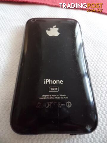 IPHONE 3GS 32GB CRACKED SCREEN SOLD AS SPARES/REPAIR - photo 2 of 2