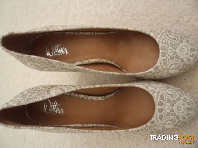 WITTNER LADIES SHOES SIZE 38 EXCELLENT CONDITION WORN ONCE - photo 3 of 4