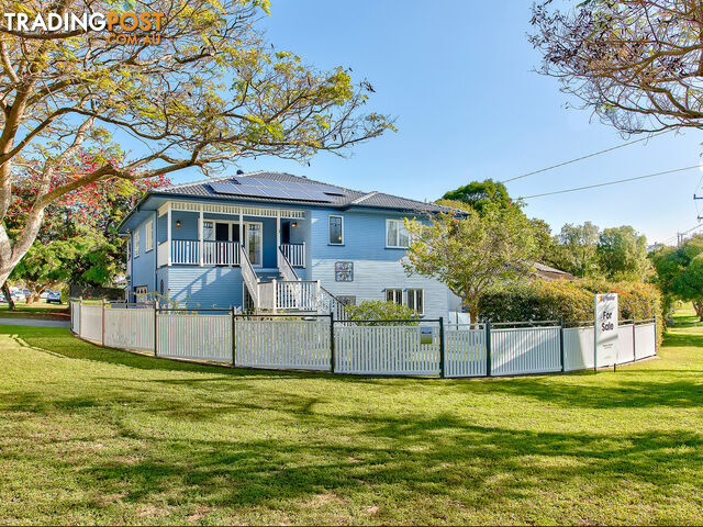 203 Edinburgh Castle Road WAVELL HEIGHTS QLD 4012