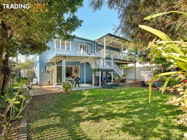 203 Edinburgh Castle Road WAVELL HEIGHTS QLD 4012