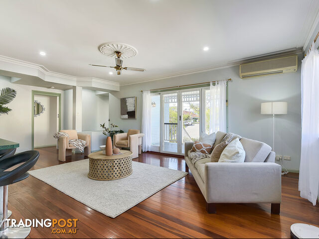 203 Edinburgh Castle Road WAVELL HEIGHTS QLD 4012