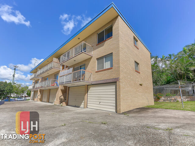 2/8 Blackmore Street WINDSOR QLD 4030