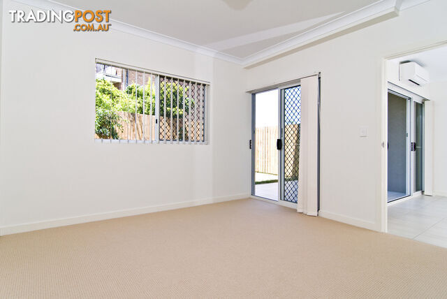 2/35 Hall Street CHERMSIDE QLD 4032