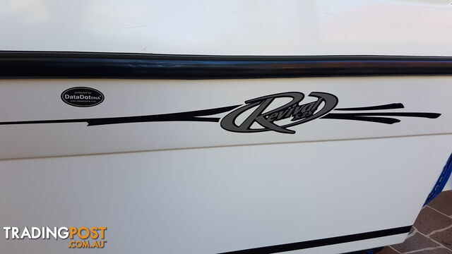 5.25 Runabout with 90hp DFI - photo 2 of 5