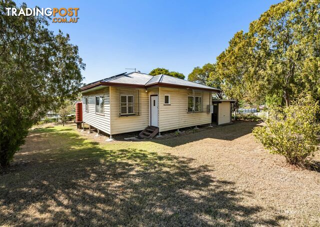16 Drem Street TOOGOOLAWAH QLD 4313
