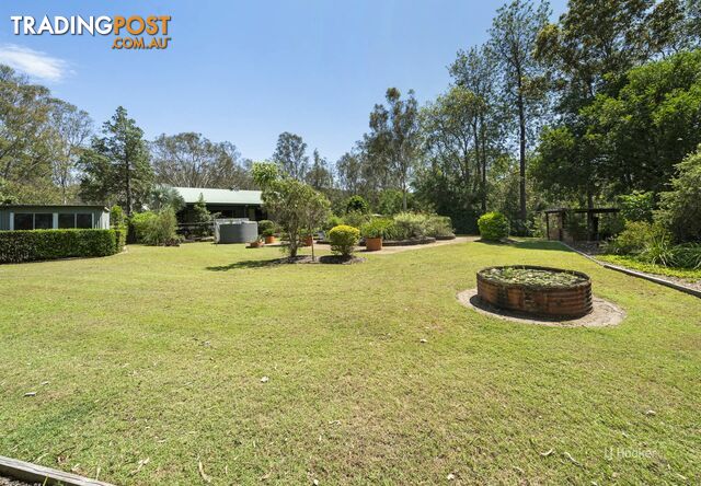 97 Outlook Drive ESK QLD 4312