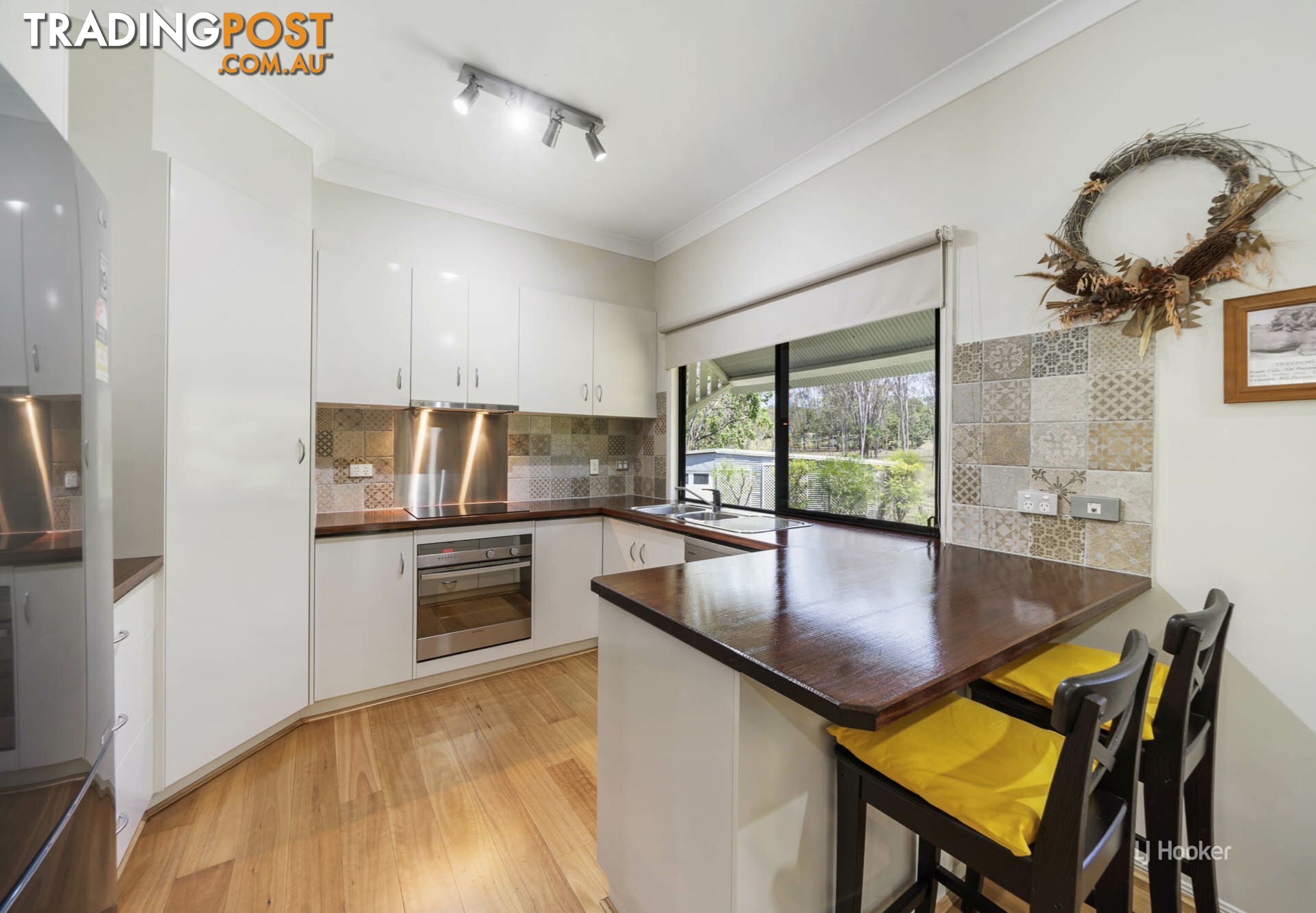 97 Outlook Drive ESK QLD 4312