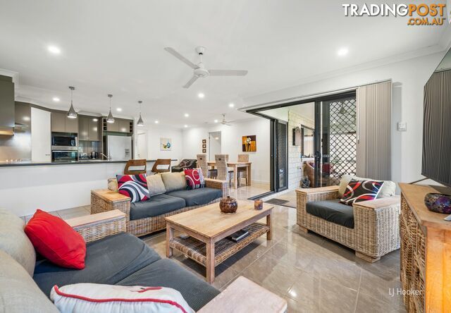 48 Settlers Rise WOOLMAR QLD 4515 - photo 4 of 18