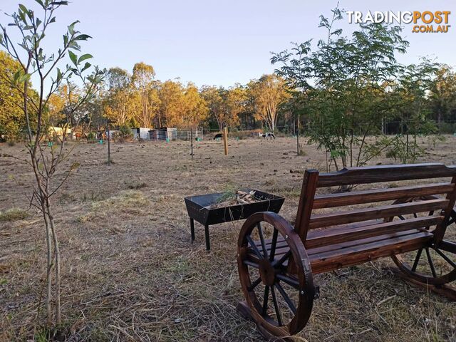 33 Packer Road BLACKBUTT NORTH QLD 4306