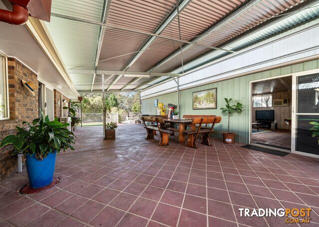 20 Countess Court MOUNT HALLEN QLD 4312 - photo 4 of 25