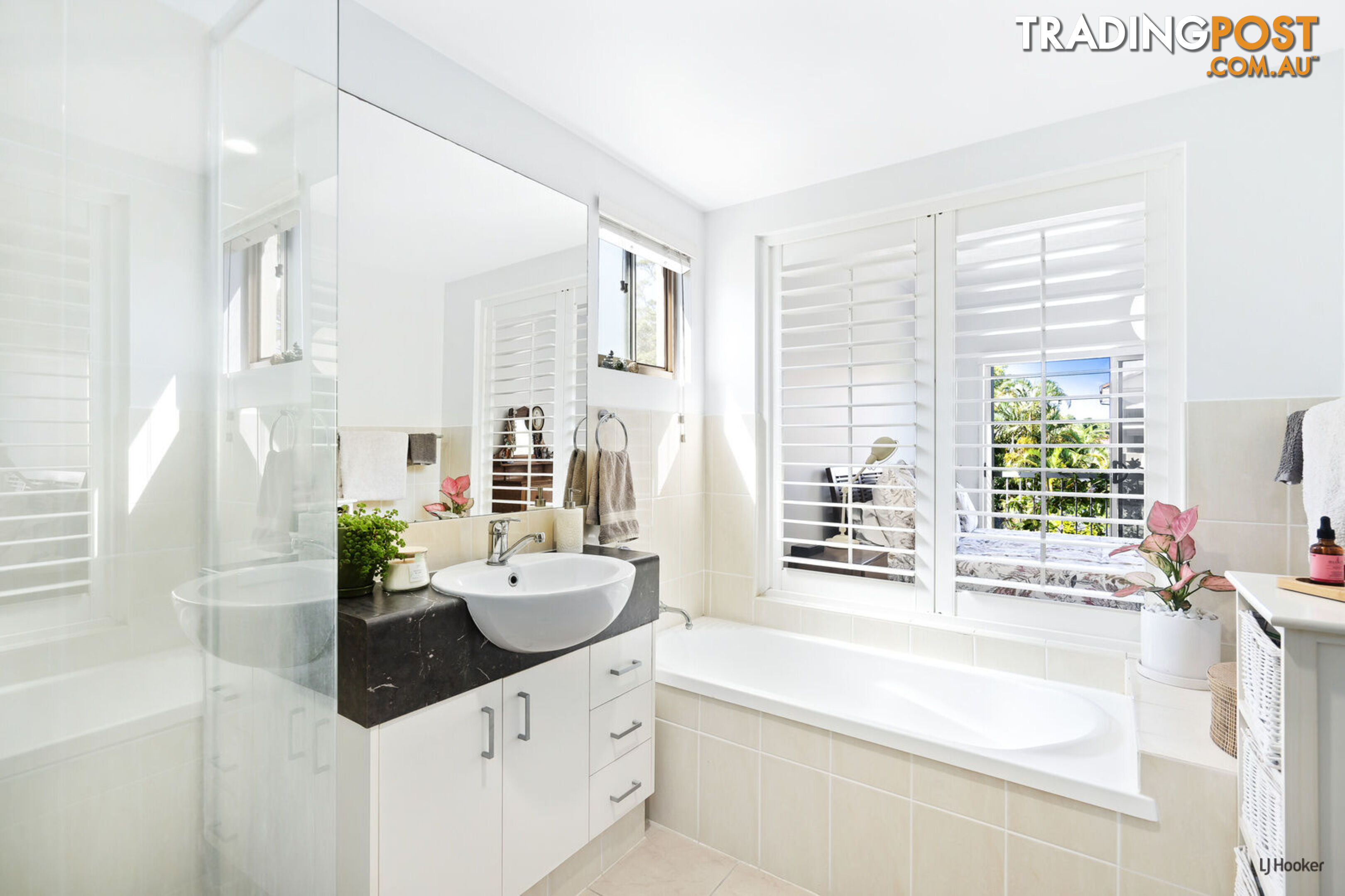 216/3-5 Thrower Drive CURRUMBIN QLD 4223