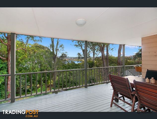 8 Shady Lane BANORA POINT NSW 2486