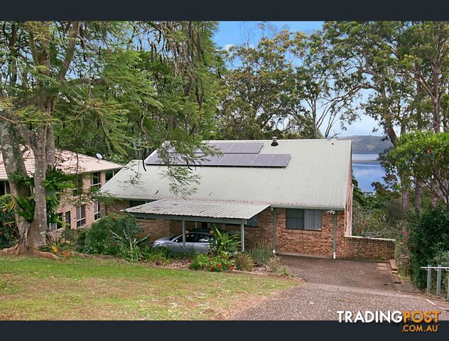 8 Shady Lane BANORA POINT NSW 2486