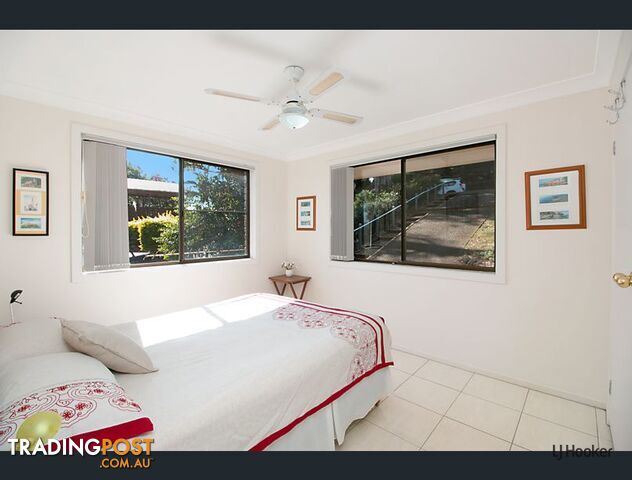 8 Shady Lane BANORA POINT NSW 2486