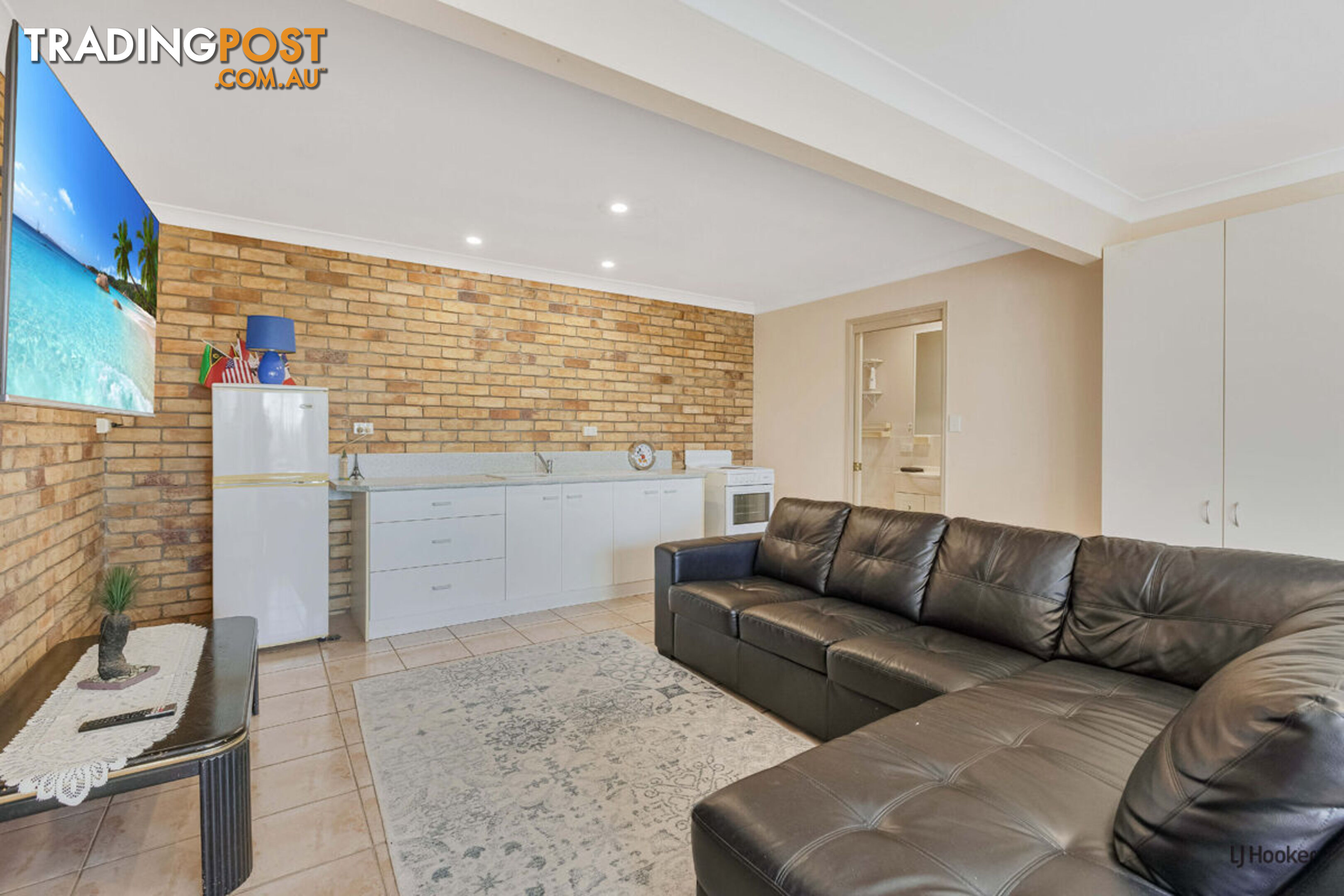 6 Gleneagles Place BANORA POINT NSW 2486