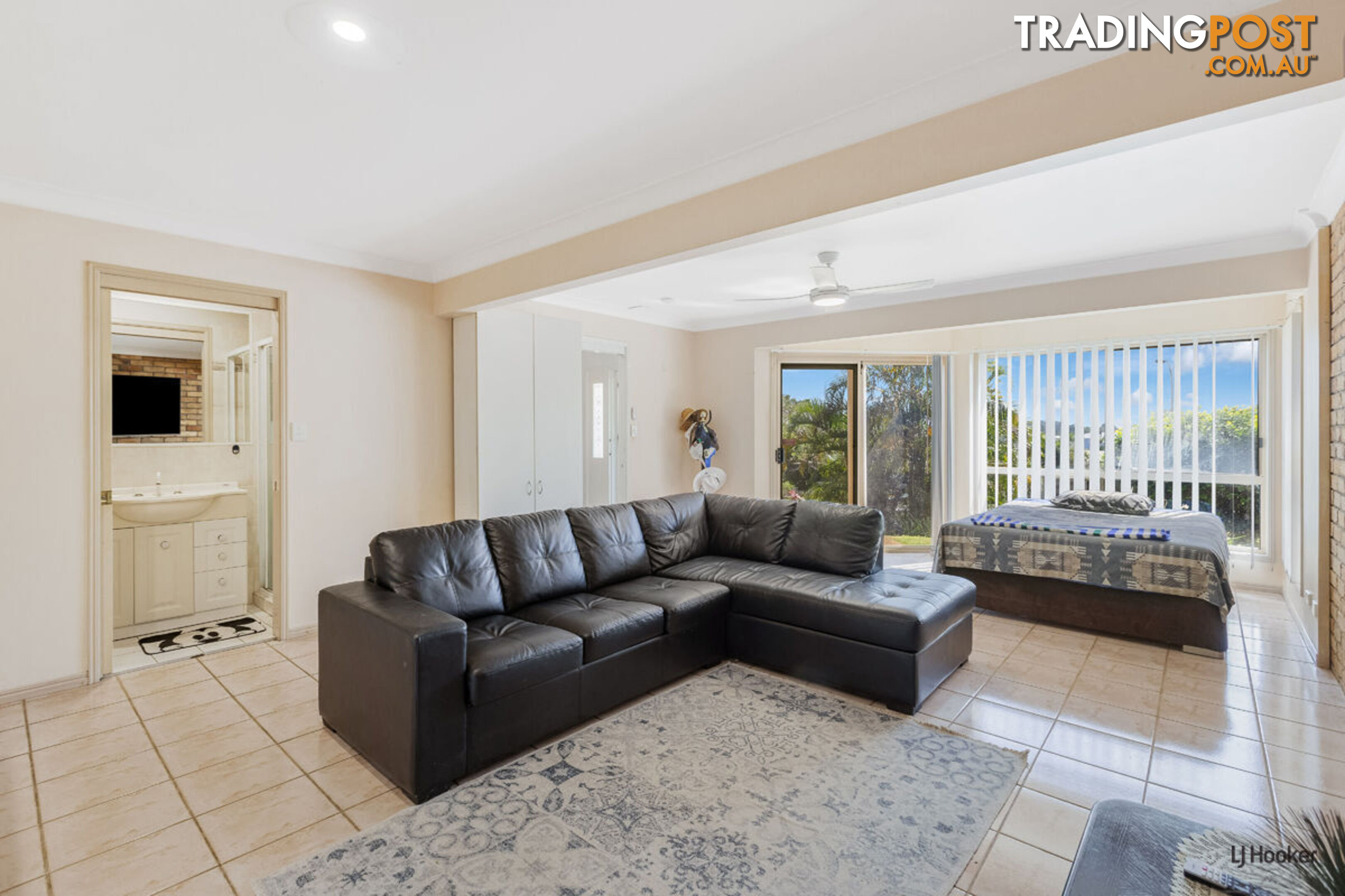 6 Gleneagles Place BANORA POINT NSW 2486