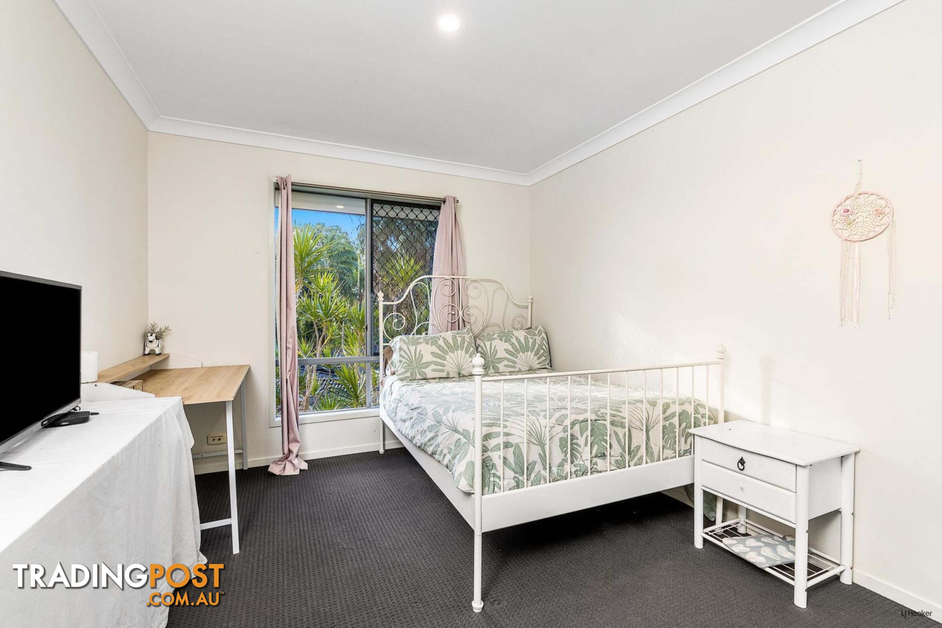 9 Belah Court BANORA POINT NSW 2486