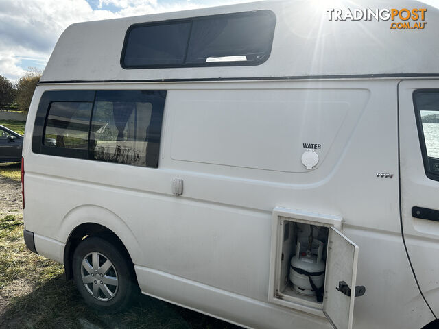 Toyota Hiace 2006 Campervan with warranty until Sep 2026