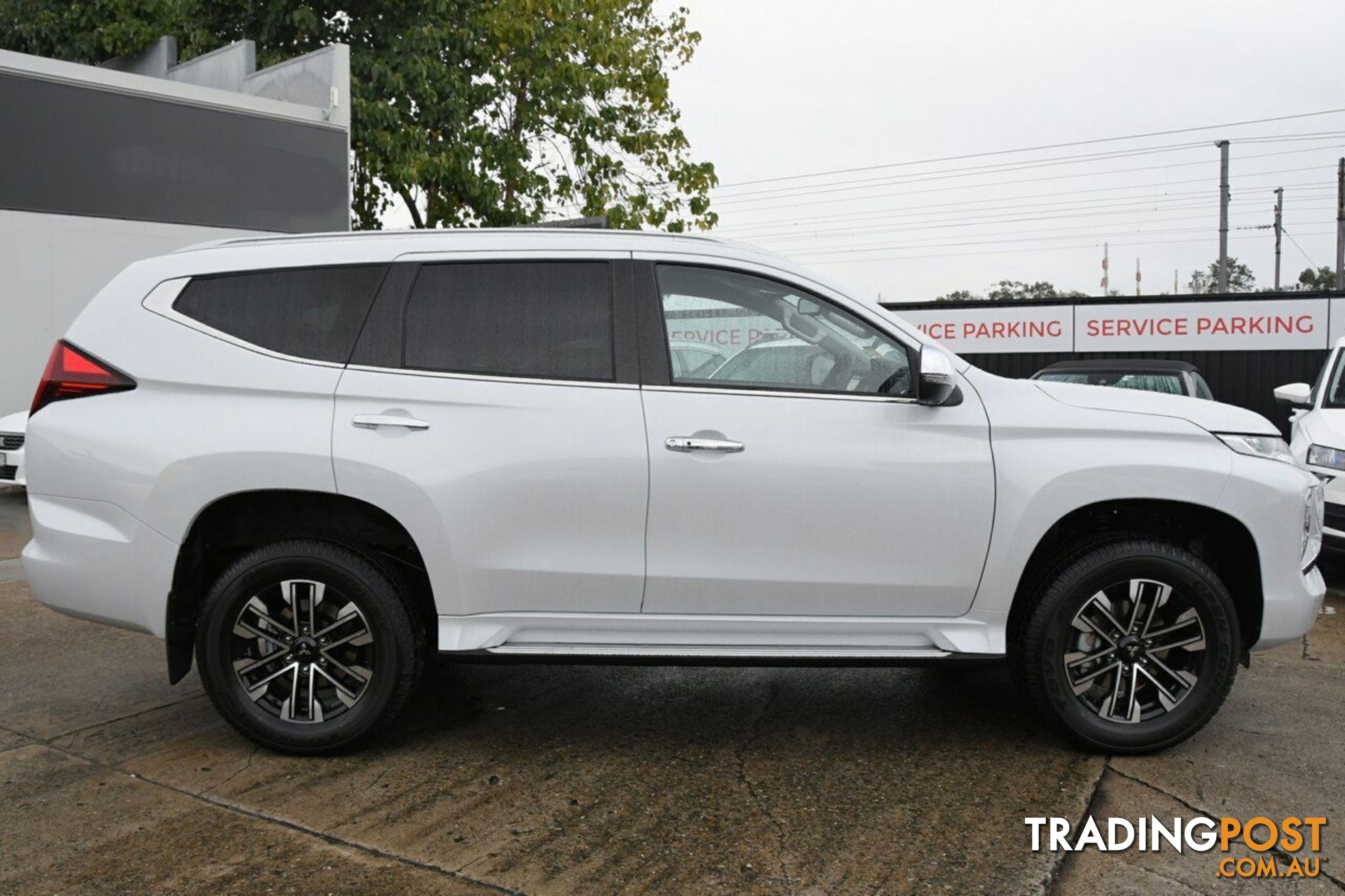 2024 MITSUBISHI PAJERO SPORT GLS  SUV