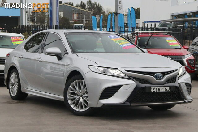 2020 TOYOTA CAMRY SL  SEDAN