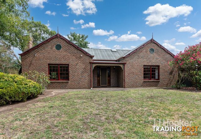 17 Balhannah Road HAHNDORF SA 5245