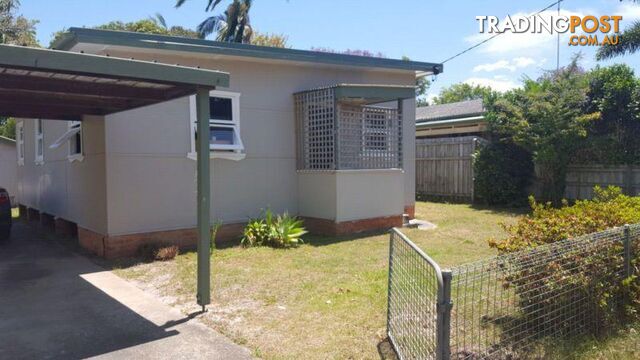 22 Echlin Street Labrador QLD 4215