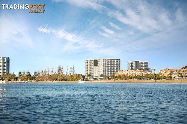 386 Marine Parade Labrador QLD 4215