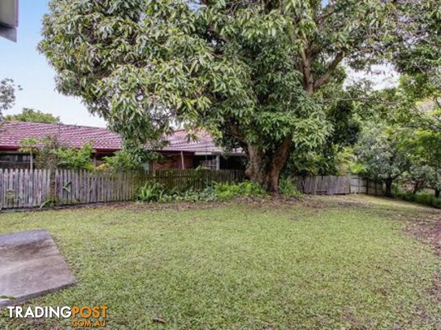 6 Byrneside Terrace WYNNUM QLD 4178